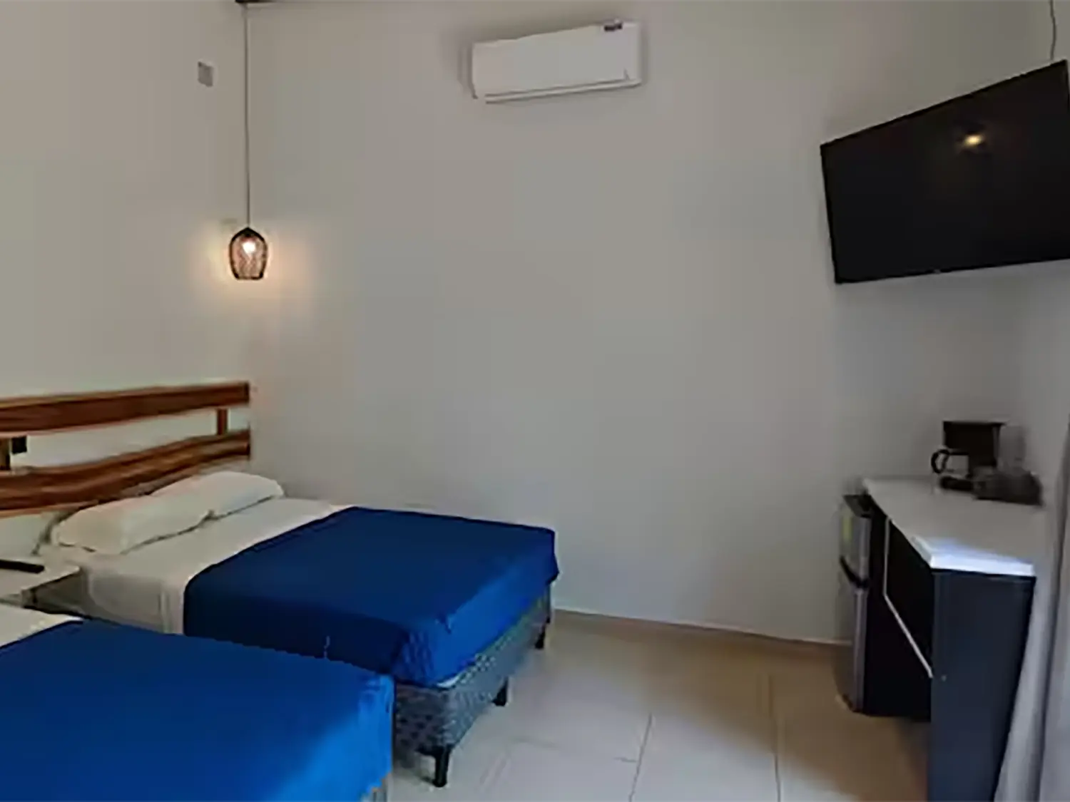 Habitación 5 en Hotel — Casa Santa Emilia (foto 3)
