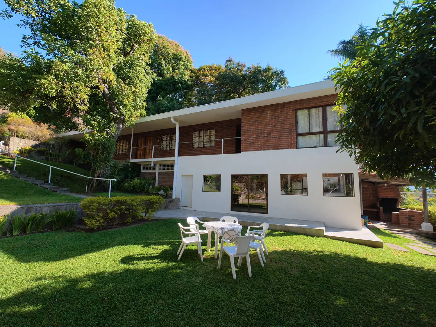 Casa en Lago de Coatepeque — Quinta Milagro (foto 3)
