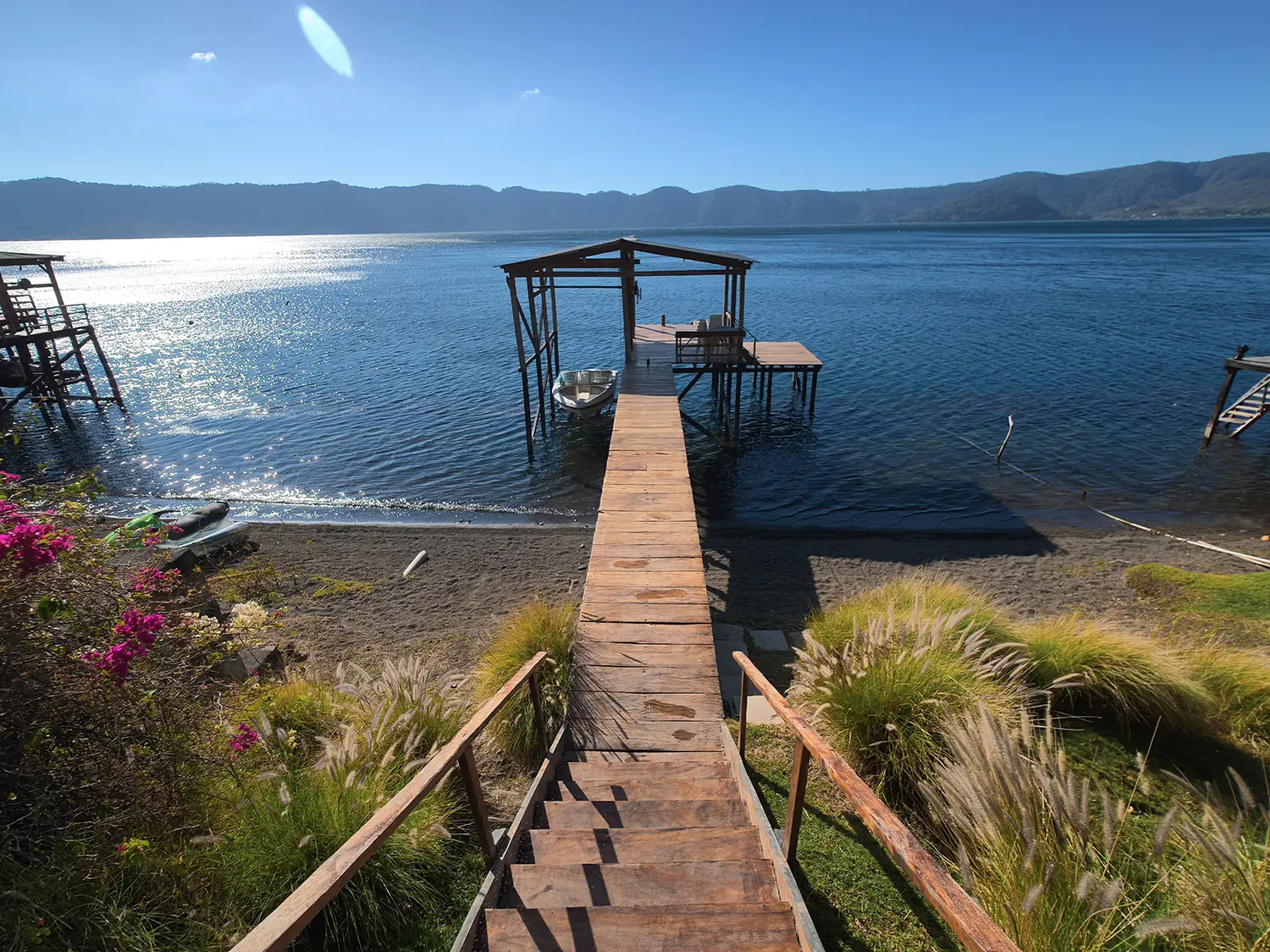 Casa en Lago de Coatepeque — Quinta Milagro (foto 4)